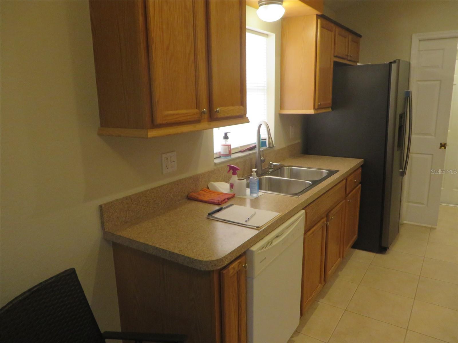 445 ROSE APPLE CIR, PORT CHARLOTTE, FL, 33954