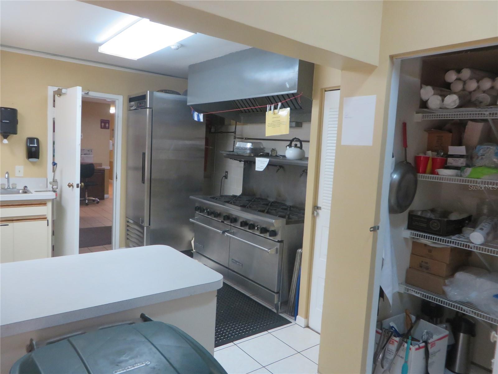 445 ROSE APPLE CIR, PORT CHARLOTTE, FL, 33954