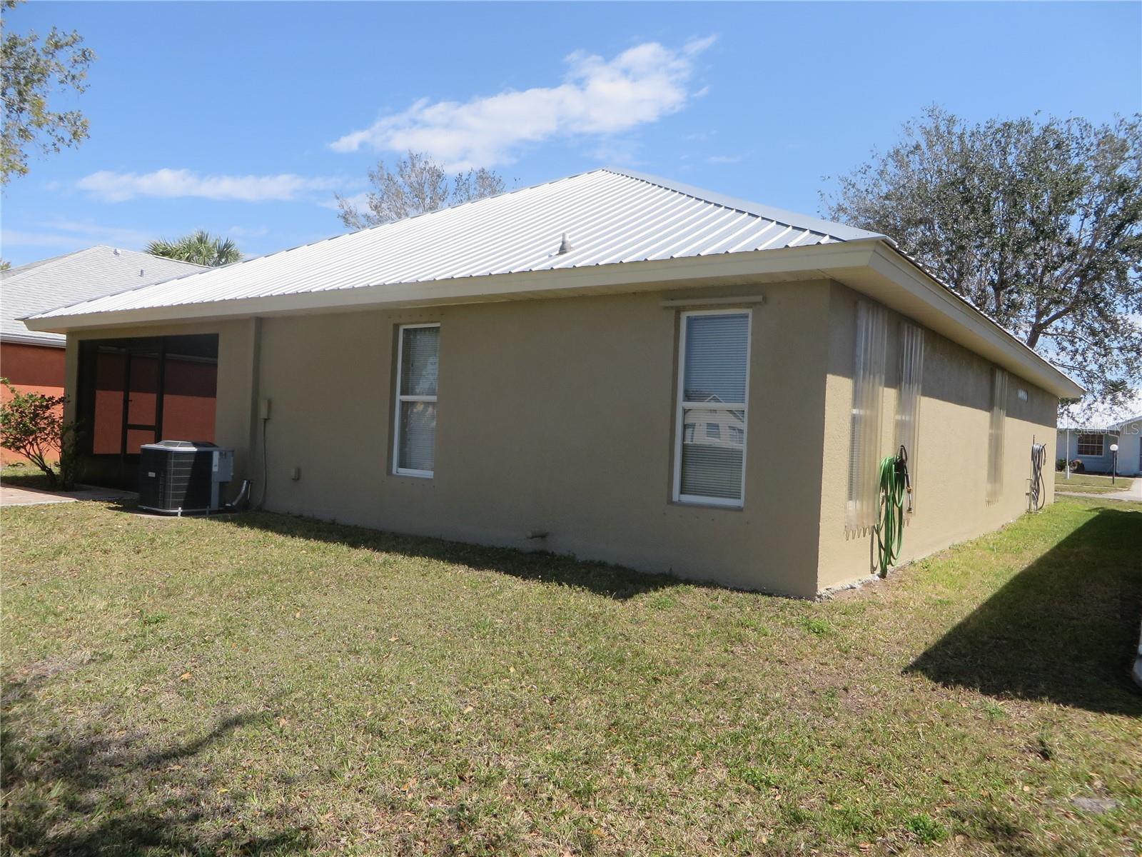 445 ROSE APPLE CIR, PORT CHARLOTTE, FL, 33954