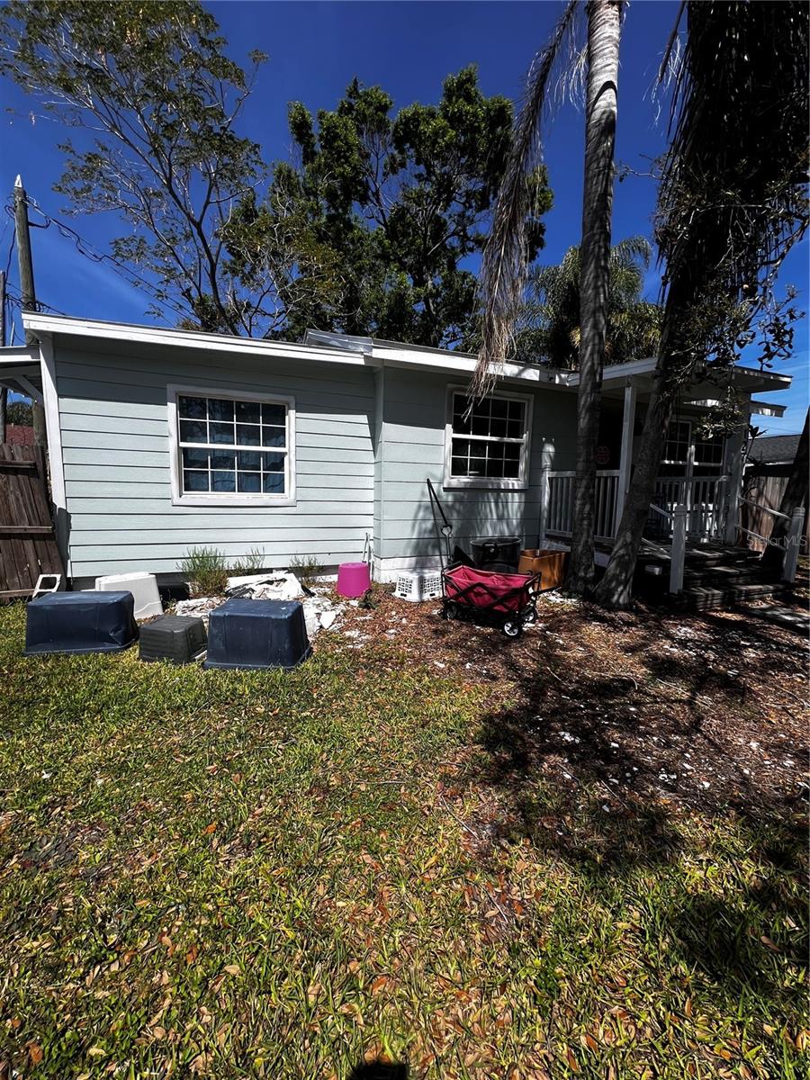 127 81ST AVE NE, ST PETERSBURG, FL, 33702