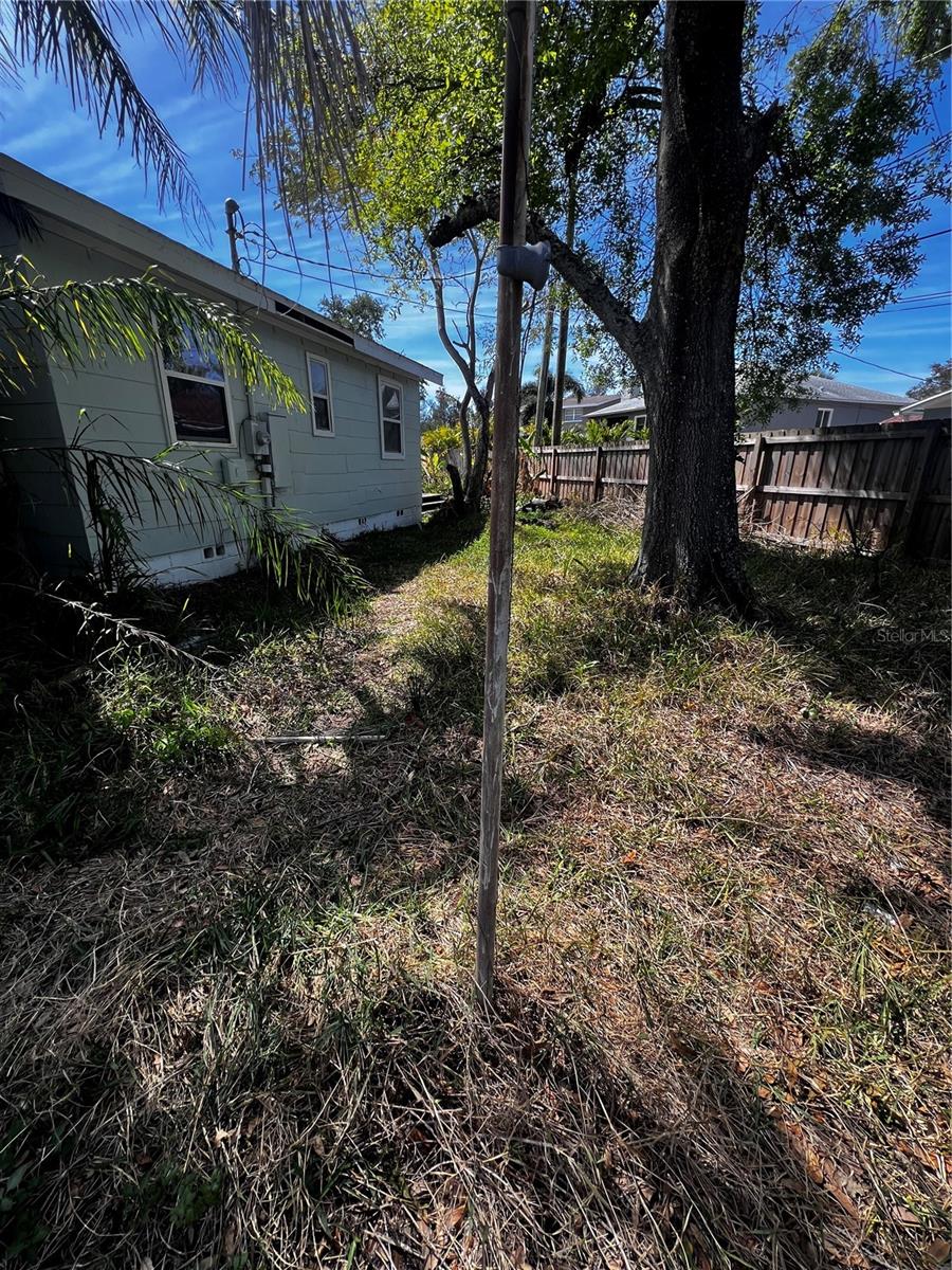 127 81ST AVE NE, ST PETERSBURG, FL, 33702