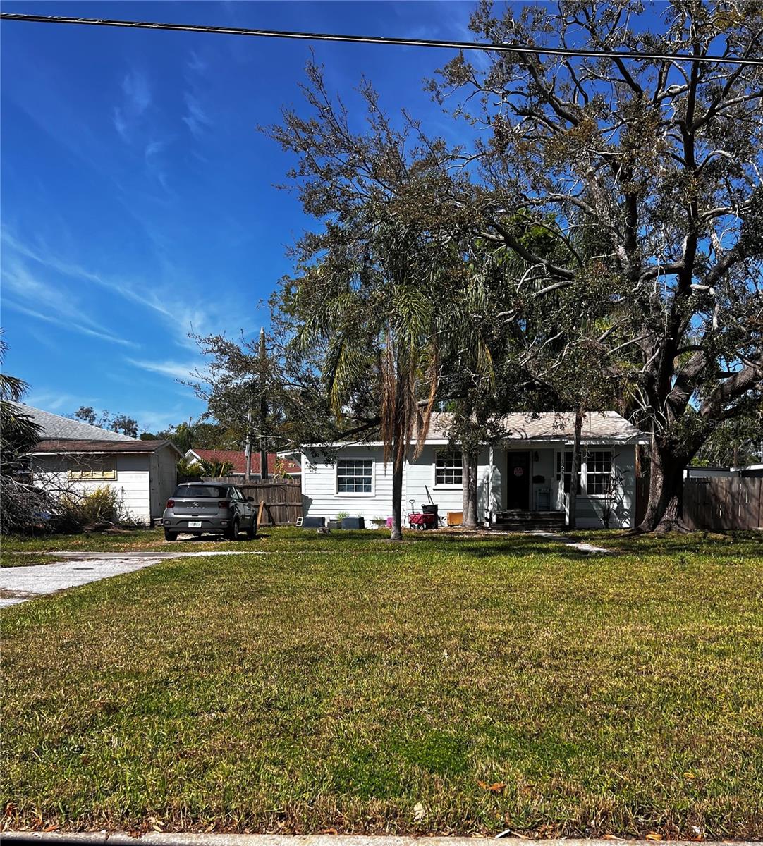 127 81ST AVE NE, ST PETERSBURG, FL, 33702