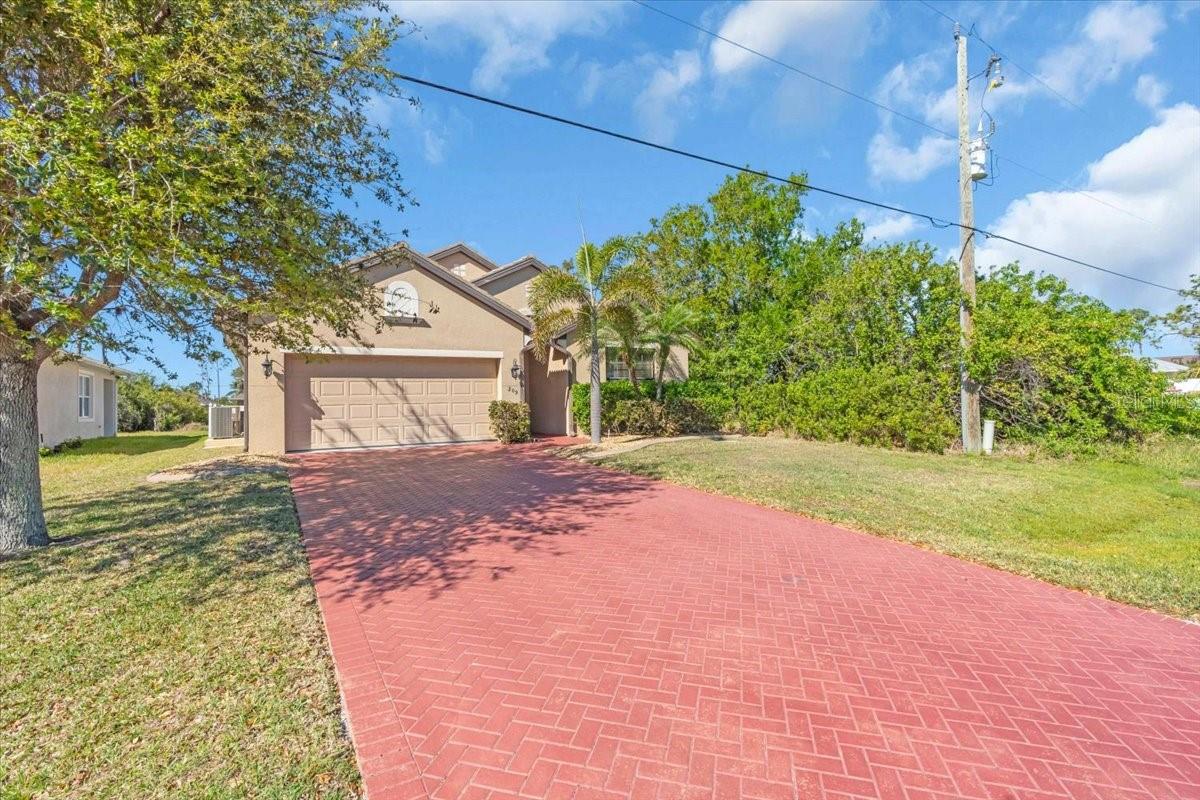 209 AUSTRALIAN DR, ROTONDA WEST, FL, 33947