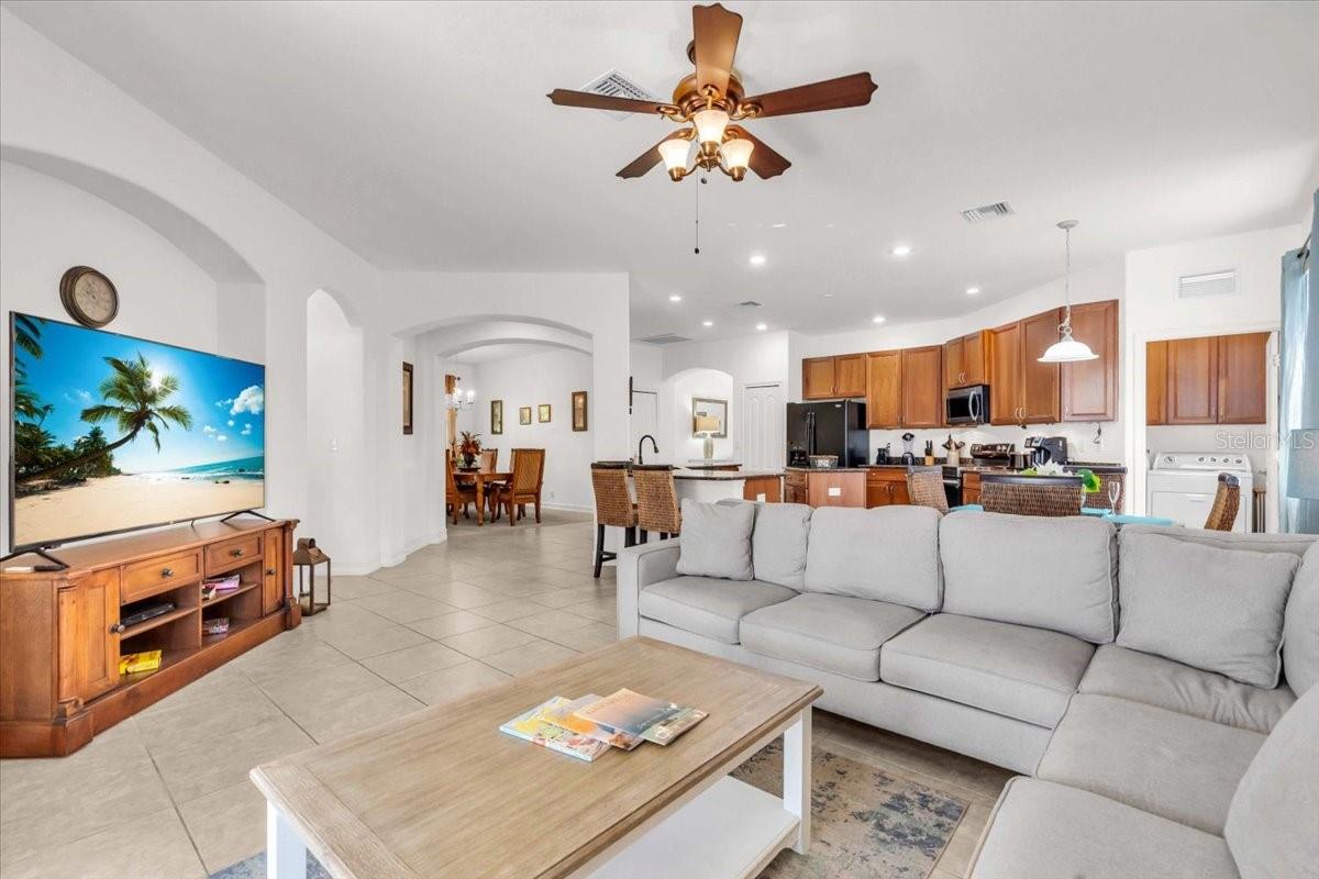 209 AUSTRALIAN DR, ROTONDA WEST, FL, 33947