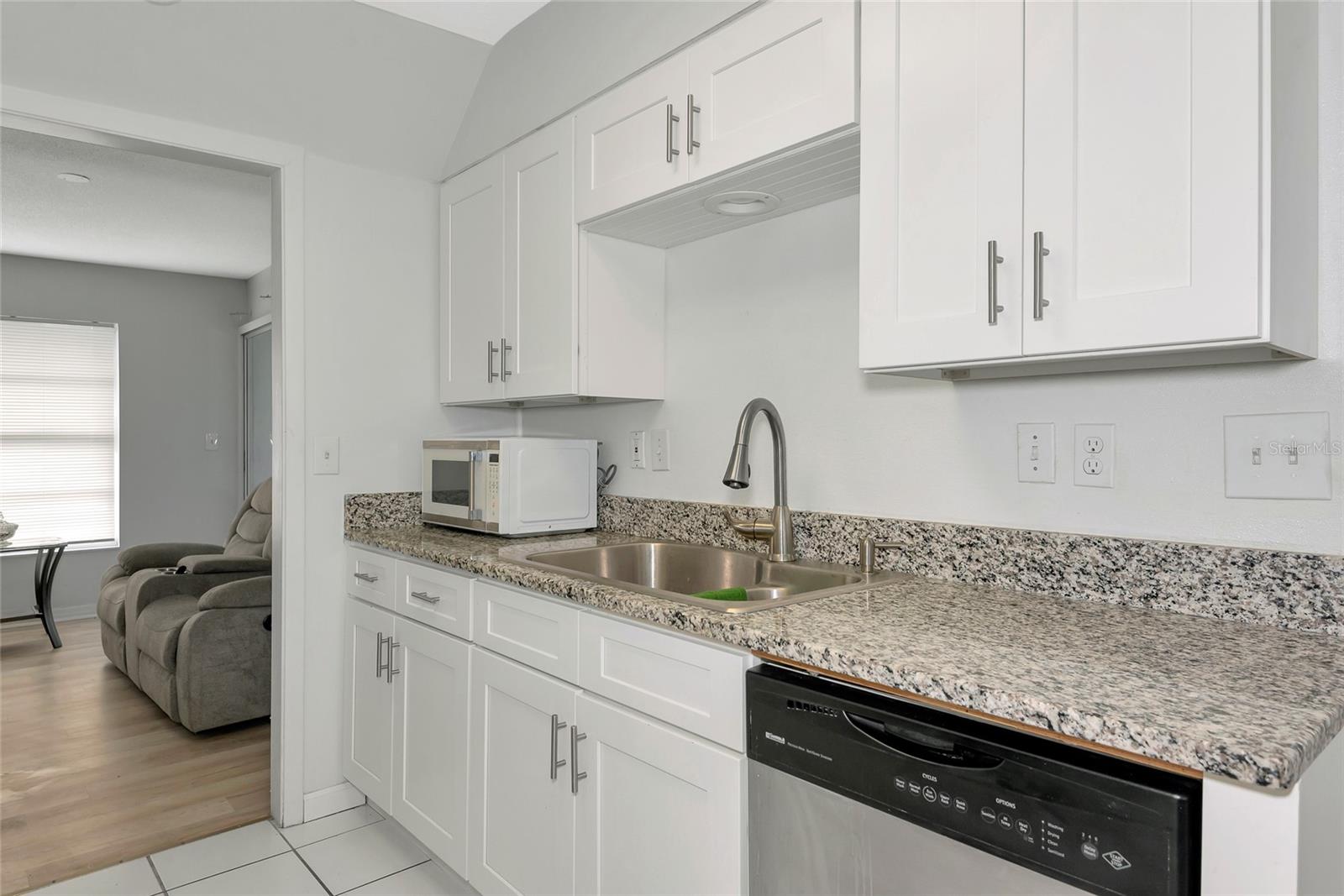 2004 49TH AVE W, BRADENTON, FL, 34207