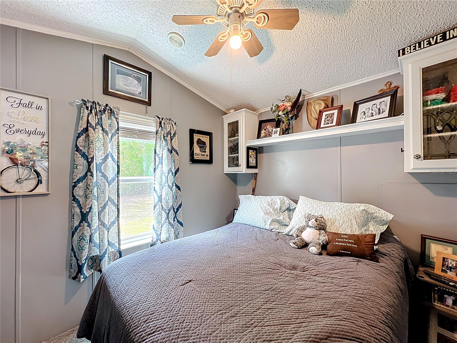 TB8362554 Property Photo