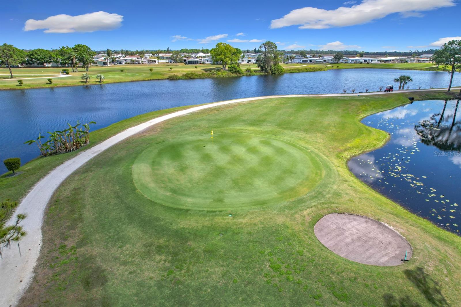 TB8362554 Property Photo