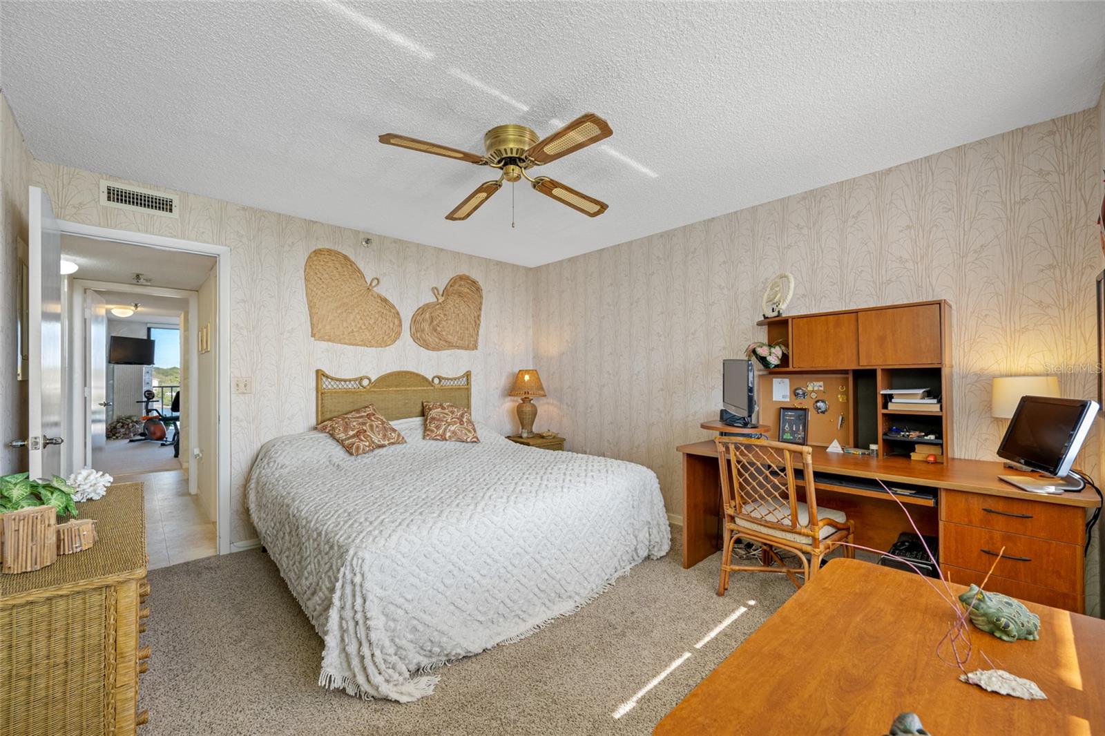 19111 VISTA BAY DR #402, INDIAN SHORES, FL, 33785