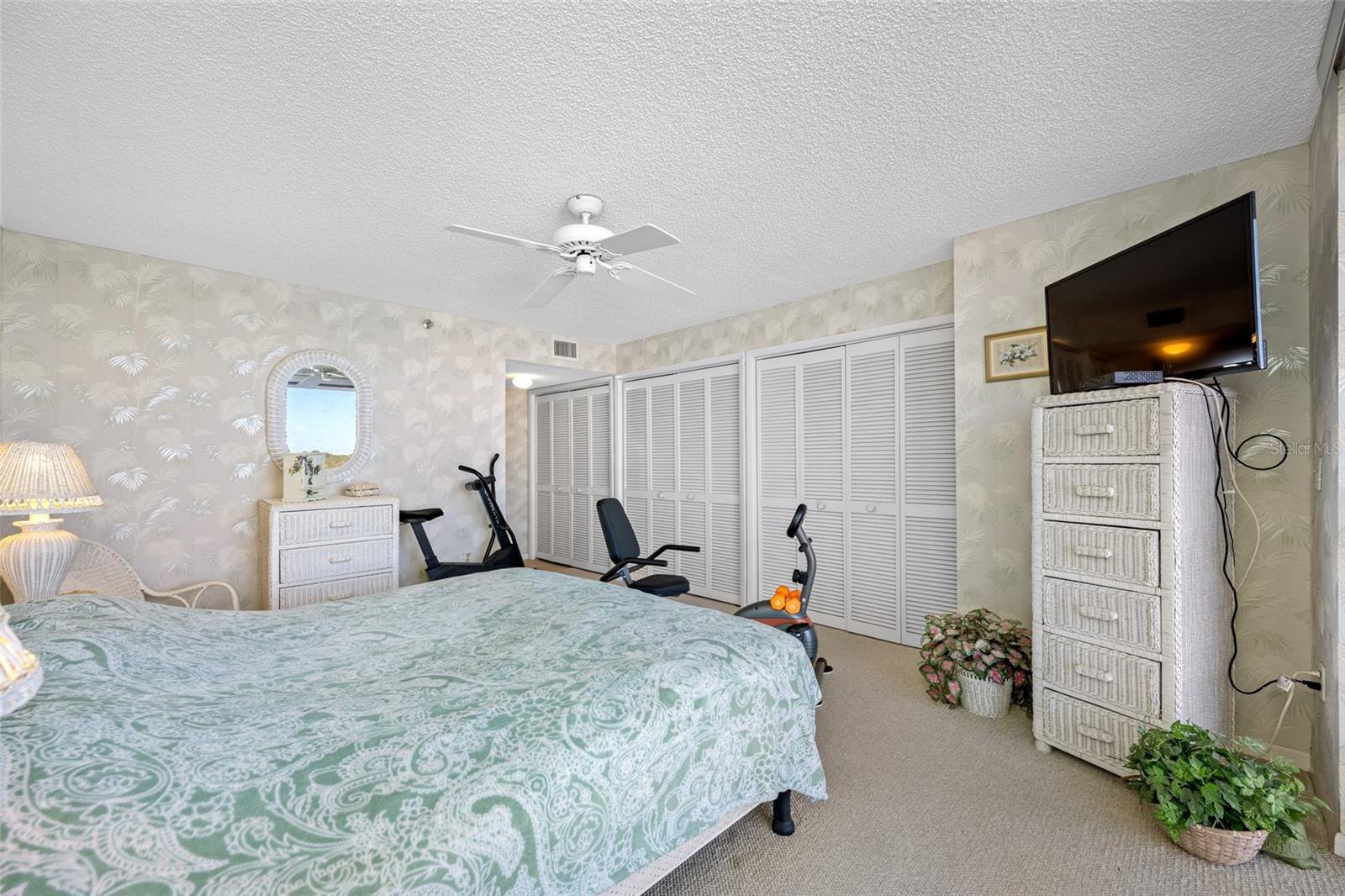 19111 VISTA BAY DR #402, INDIAN SHORES, FL, 33785