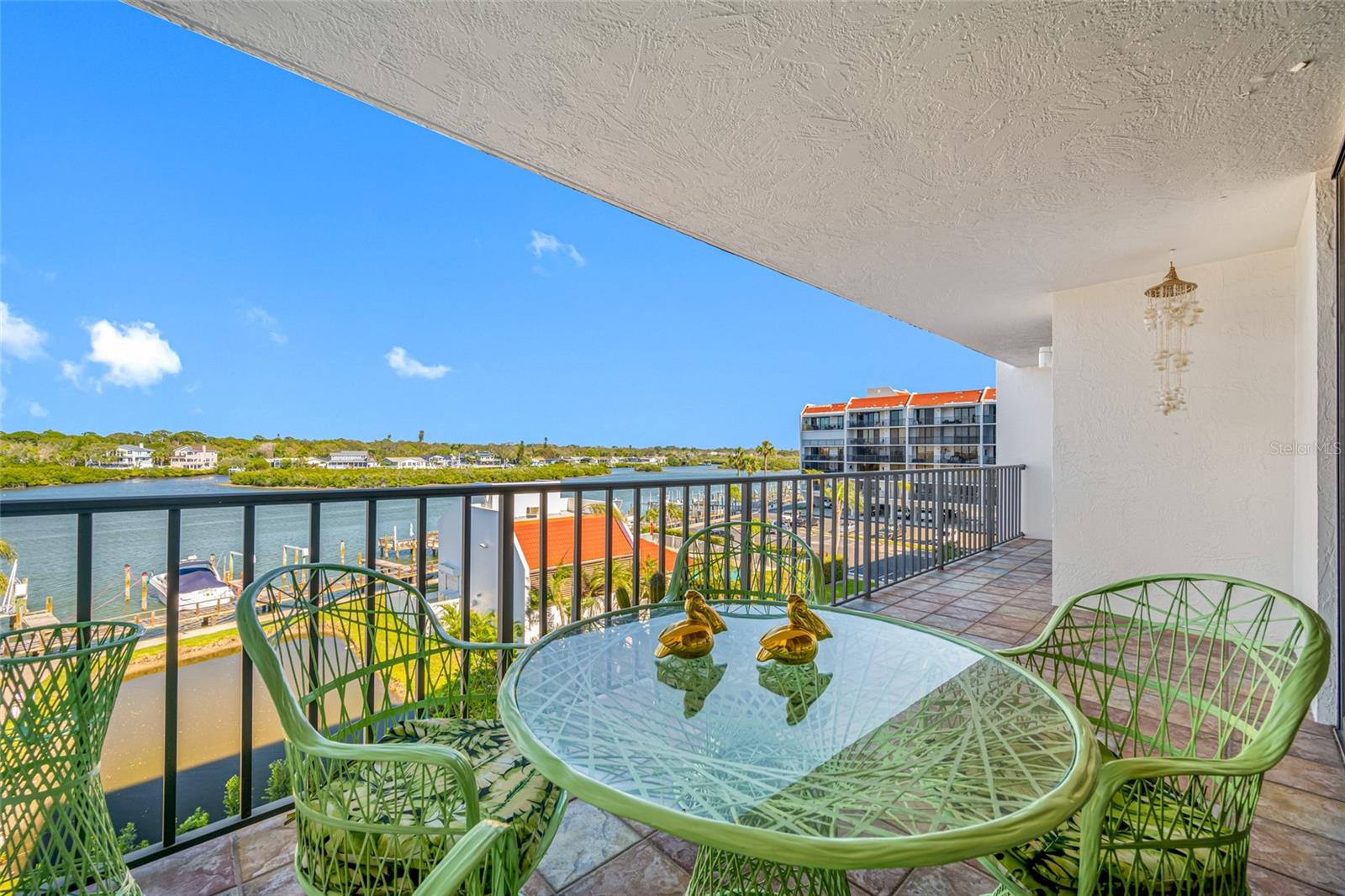 19111 VISTA BAY DR #402, INDIAN SHORES, FL, 33785