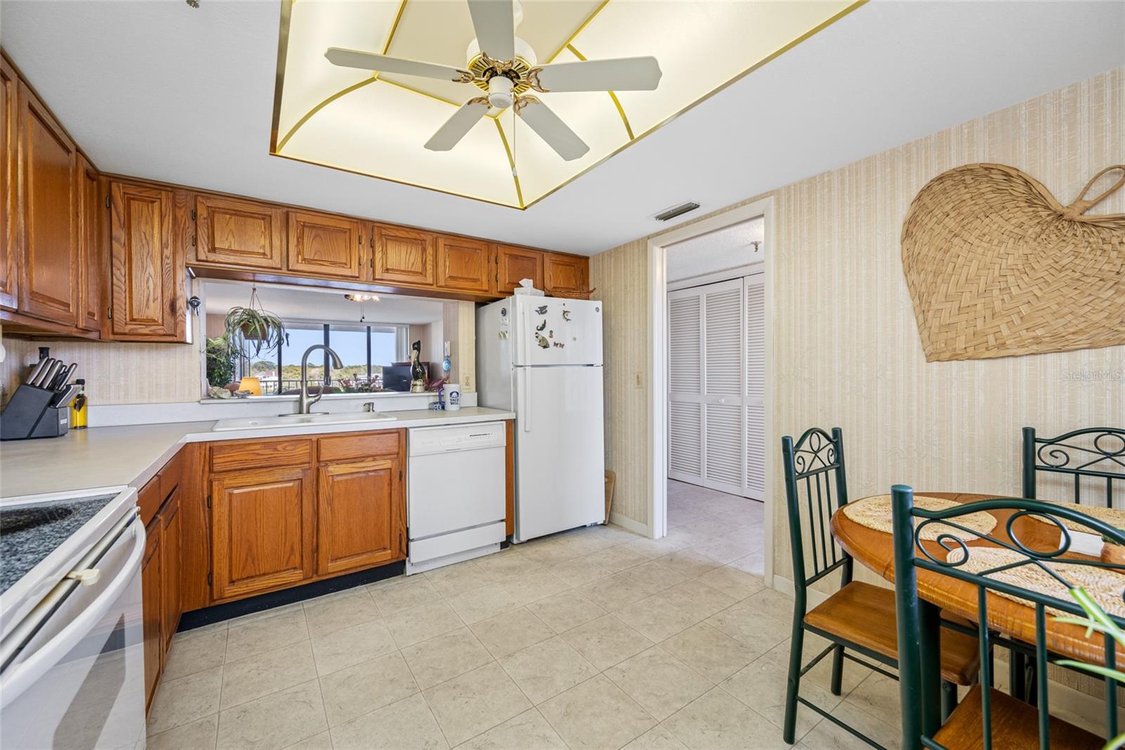 19111 VISTA BAY DR #402, INDIAN SHORES, FL, 33785