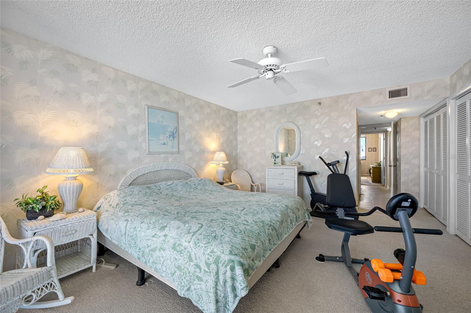 19111 VISTA BAY DR #402, INDIAN SHORES, FL, 33785