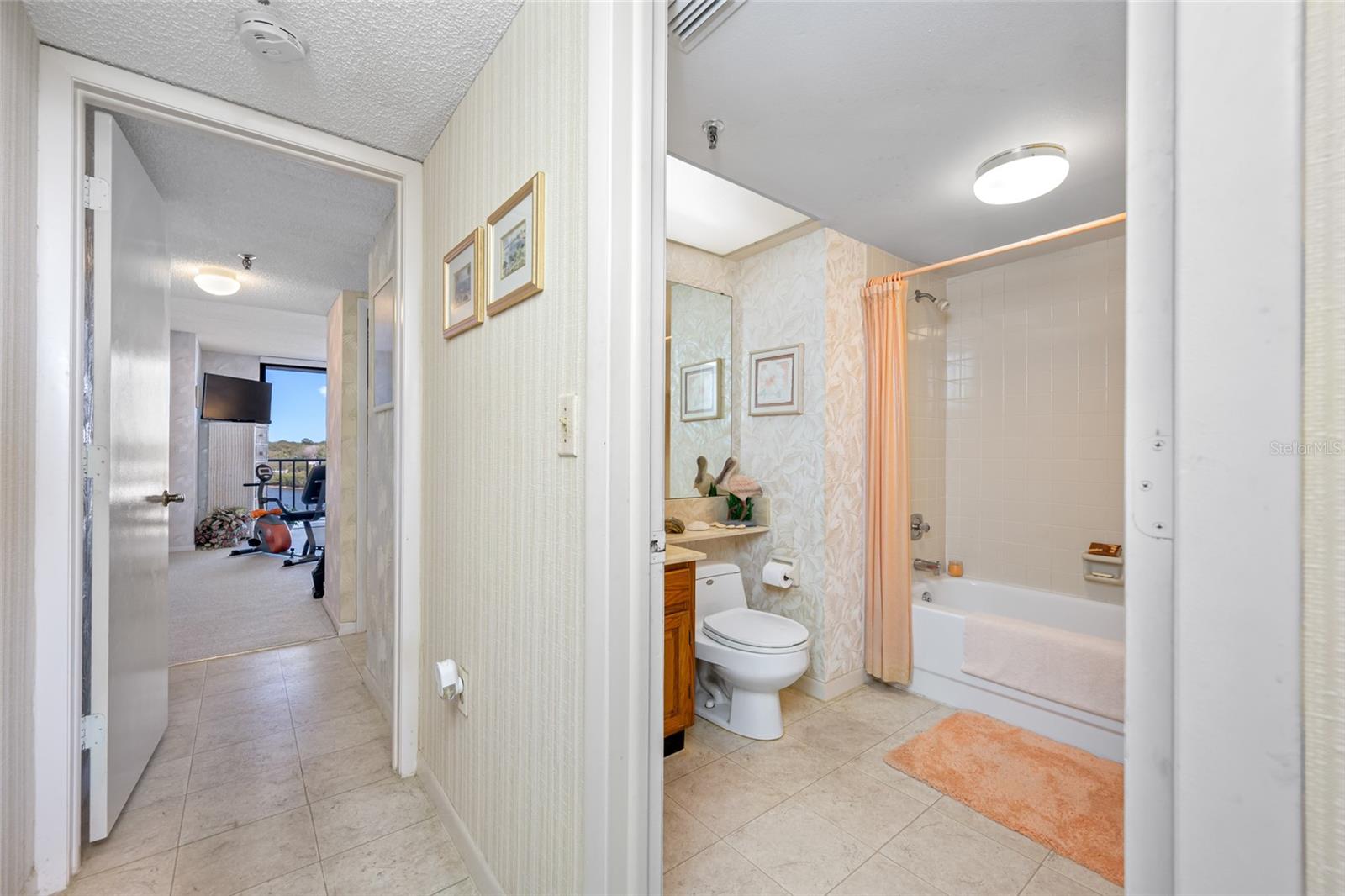 19111 VISTA BAY DR #402, INDIAN SHORES, FL, 33785