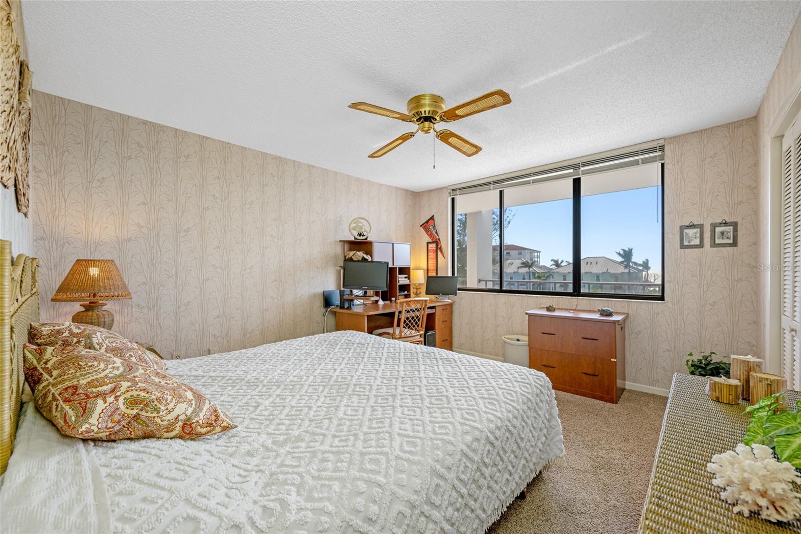 19111 VISTA BAY DR #402, INDIAN SHORES, FL, 33785