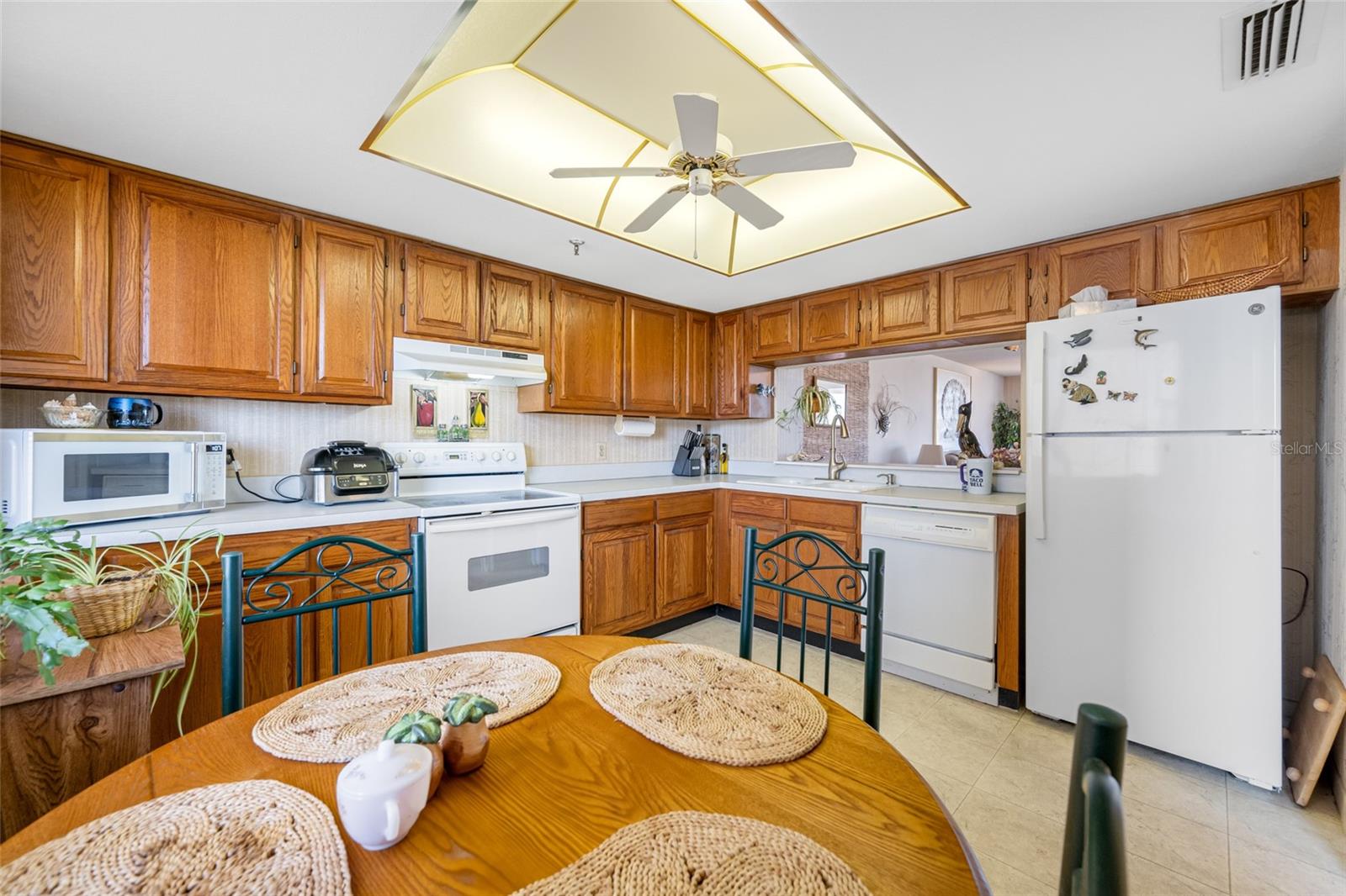 19111 VISTA BAY DR #402, INDIAN SHORES, FL, 33785