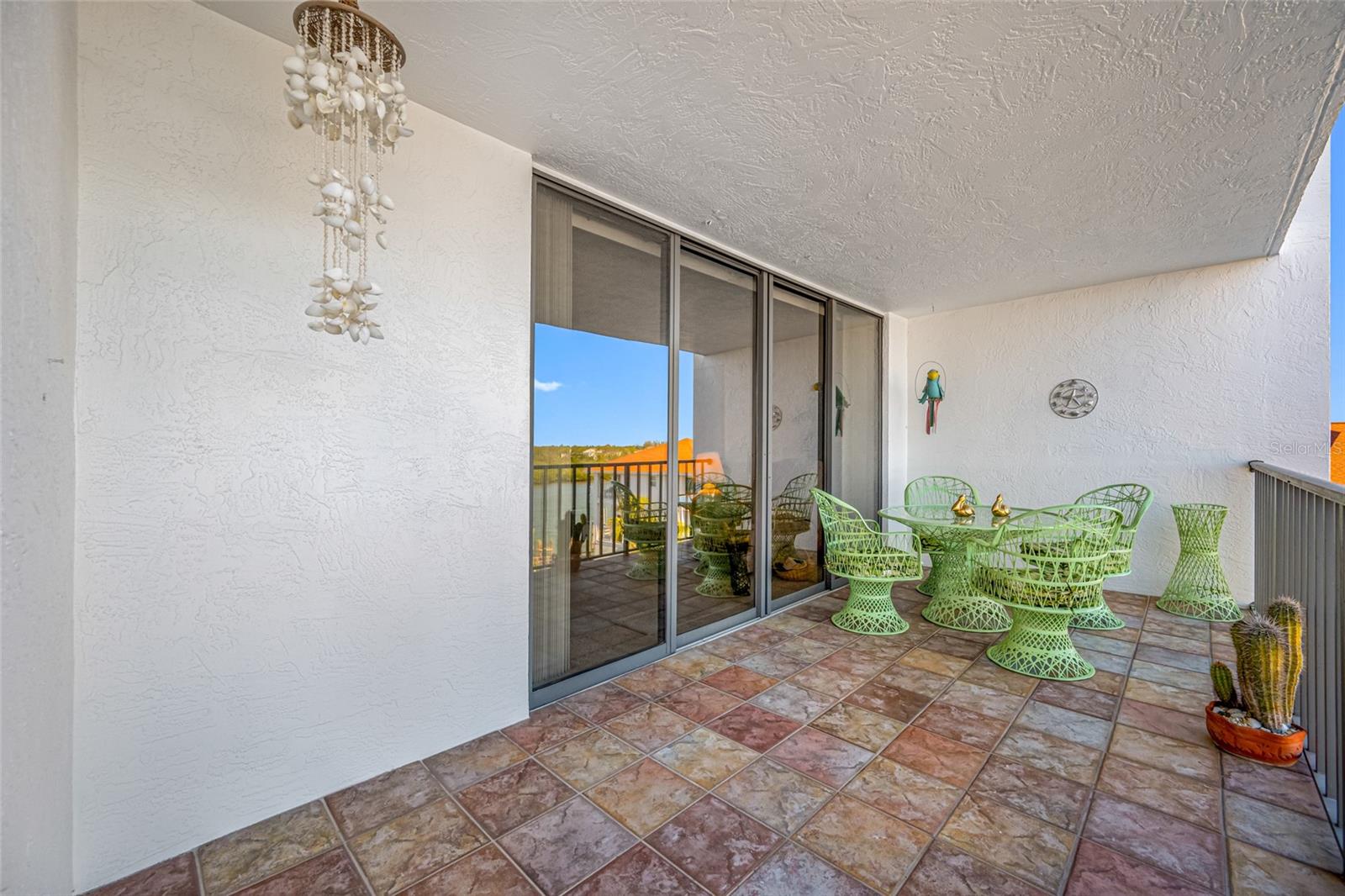 19111 VISTA BAY DR #402, INDIAN SHORES, FL, 33785