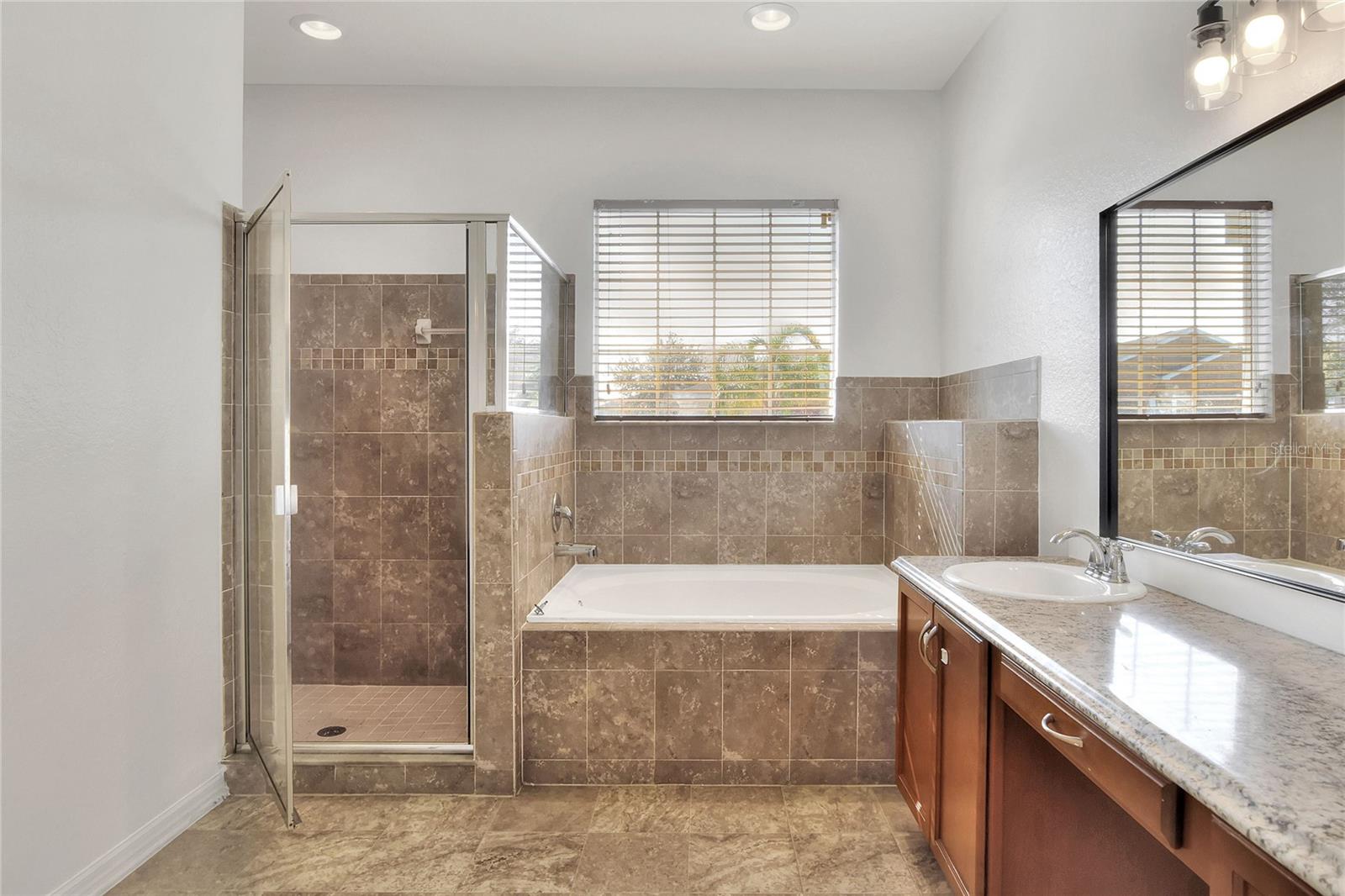 1561 SHOREWOOD DR, AUBURNDALE, FL, 33823