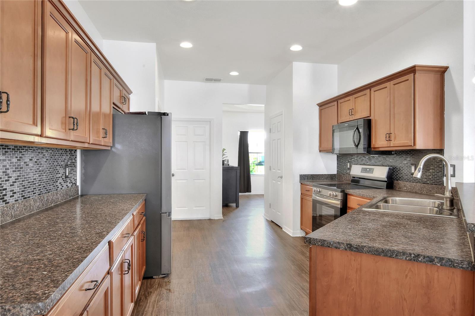 1561 SHOREWOOD DR, AUBURNDALE, FL, 33823