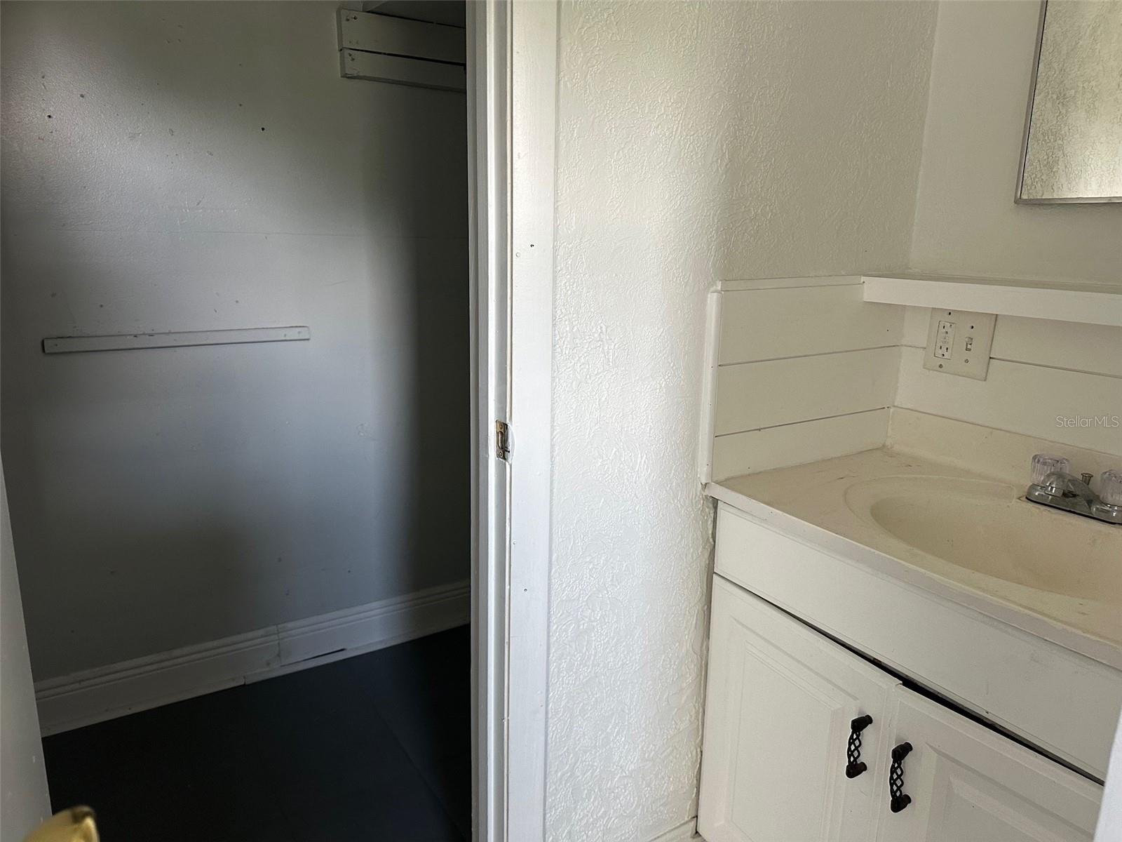 1006 W MORSE ST, PLANT CITY, FL, 33563