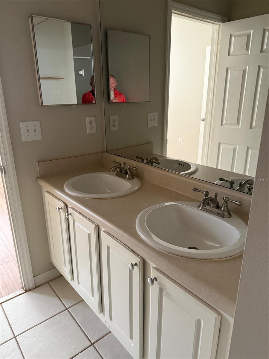 5681 BENTGRASS DR #13-201, SARASOTA, FL, 34235