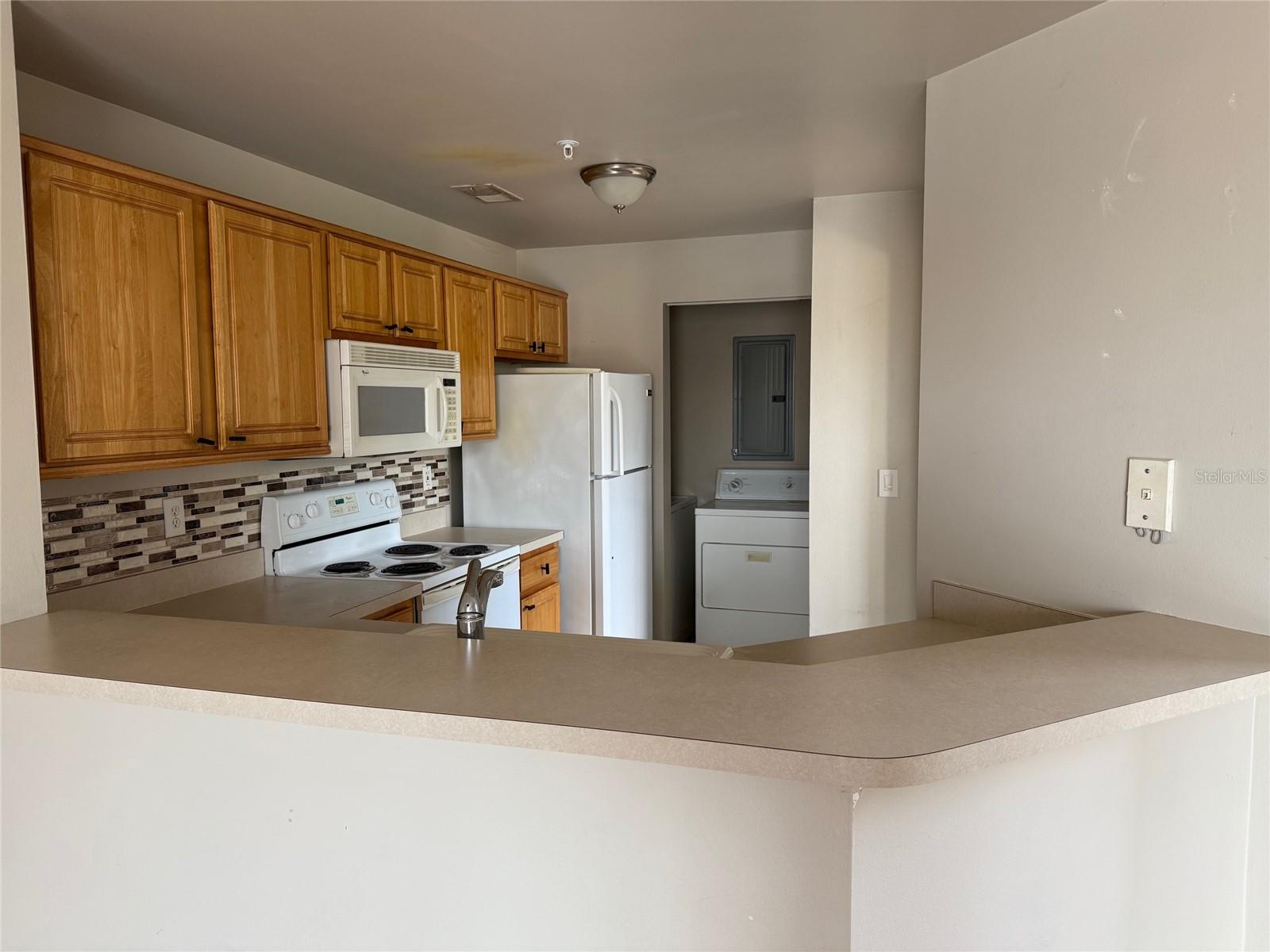 5681 BENTGRASS DR #13-201, SARASOTA, FL, 34235
