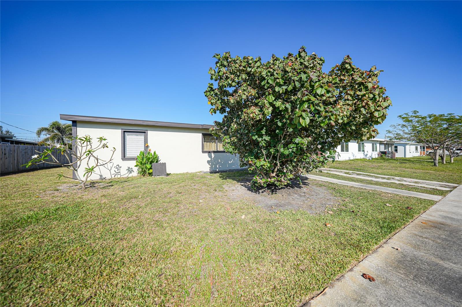 760 DALTON BLVD, PORT CHARLOTTE, FL, 33952