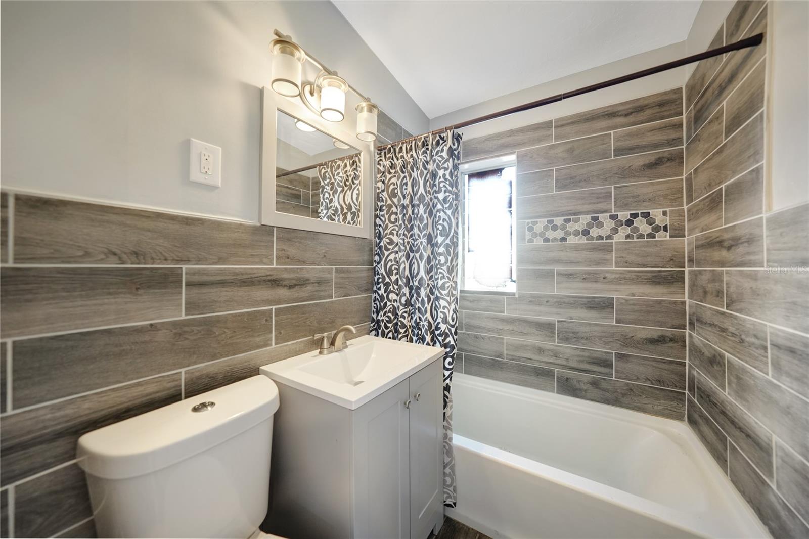 760 DALTON BLVD, PORT CHARLOTTE, FL, 33952