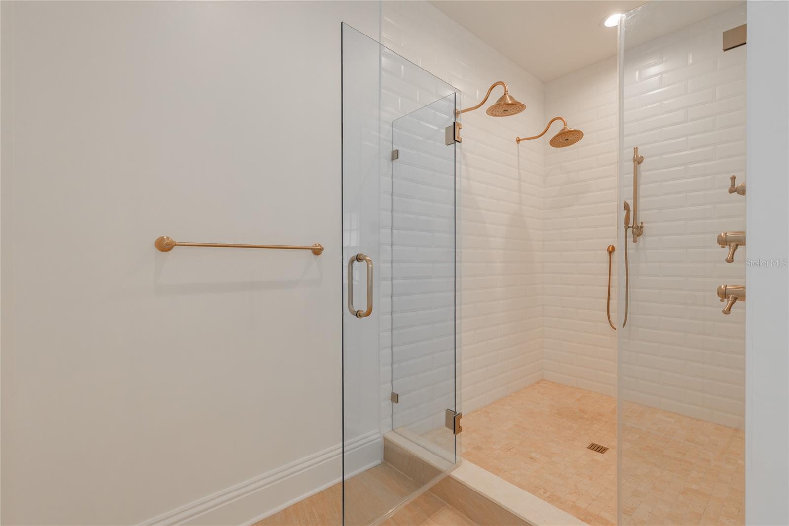 54 AEGEAN AVE, TAMPA, FL, 33606