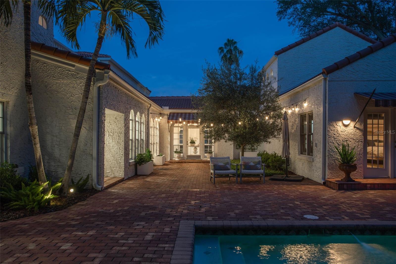 54 AEGEAN AVE, TAMPA, FL, 33606