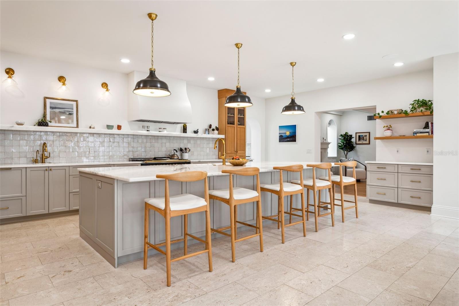 54 AEGEAN AVE, TAMPA, FL, 33606