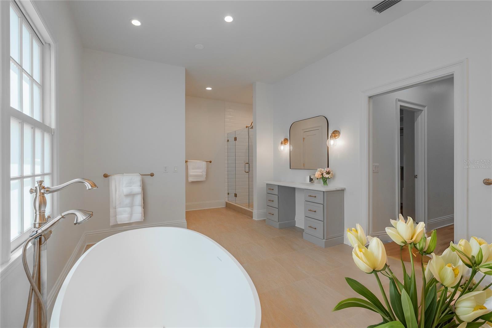 54 AEGEAN AVE, TAMPA, FL, 33606