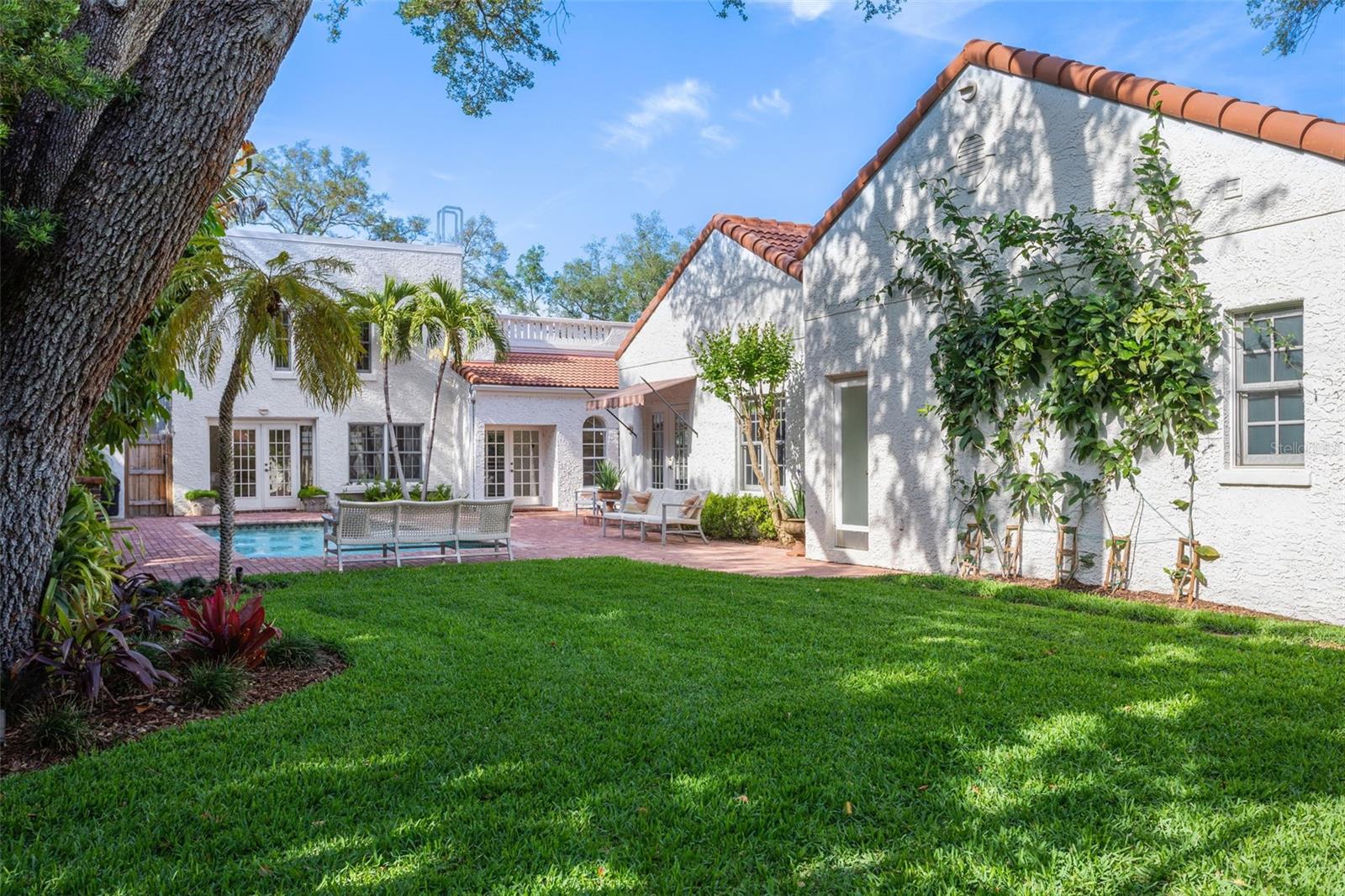 54 AEGEAN AVE, TAMPA, FL, 33606