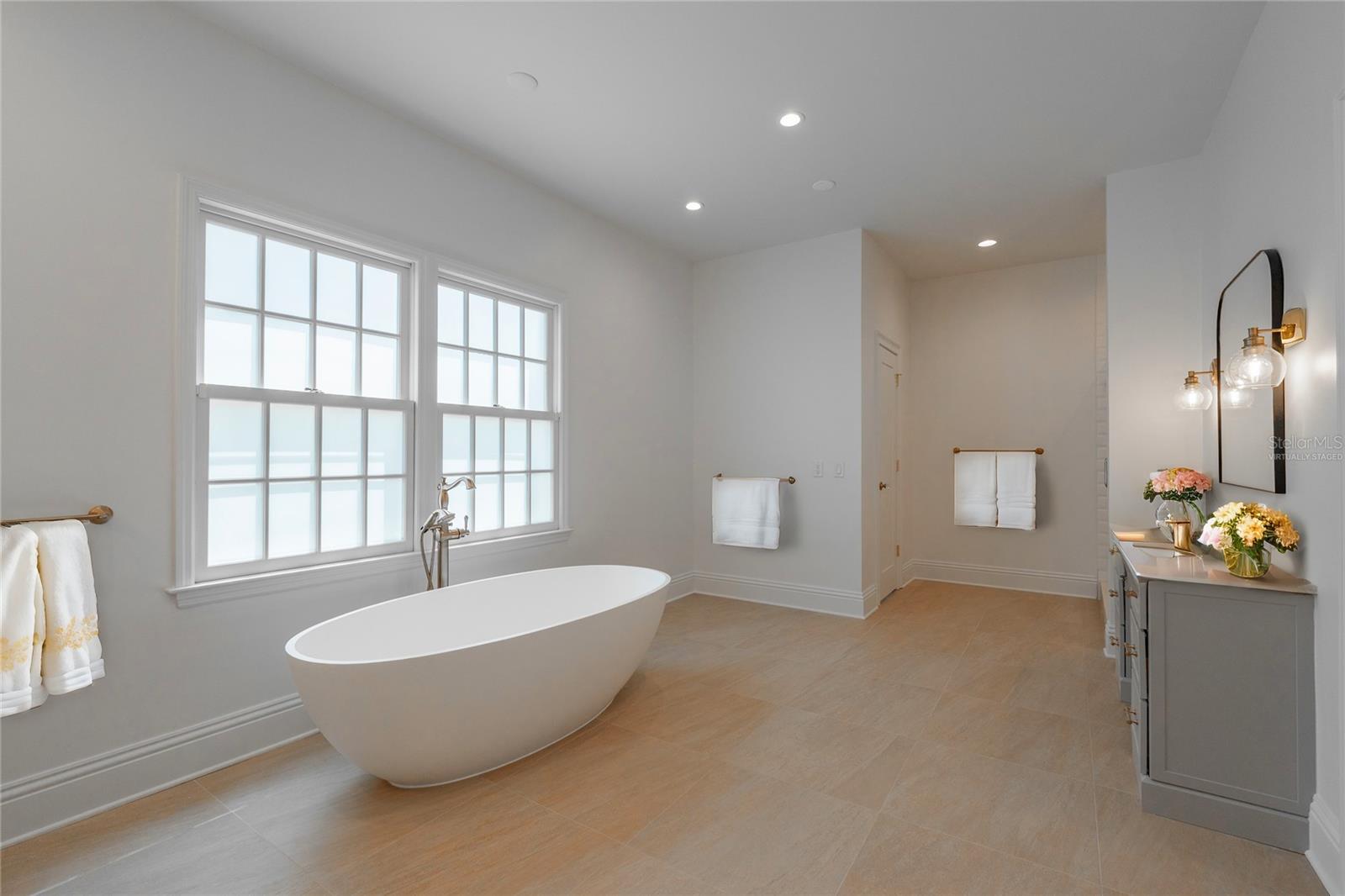 54 AEGEAN AVE, TAMPA, FL, 33606
