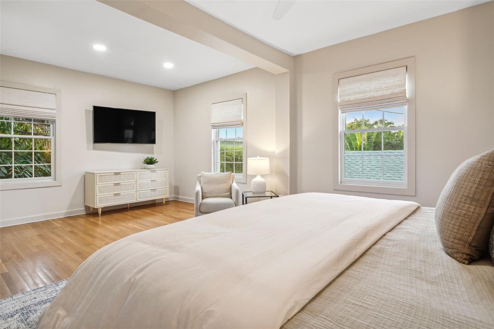 54 AEGEAN AVE, TAMPA, FL, 33606