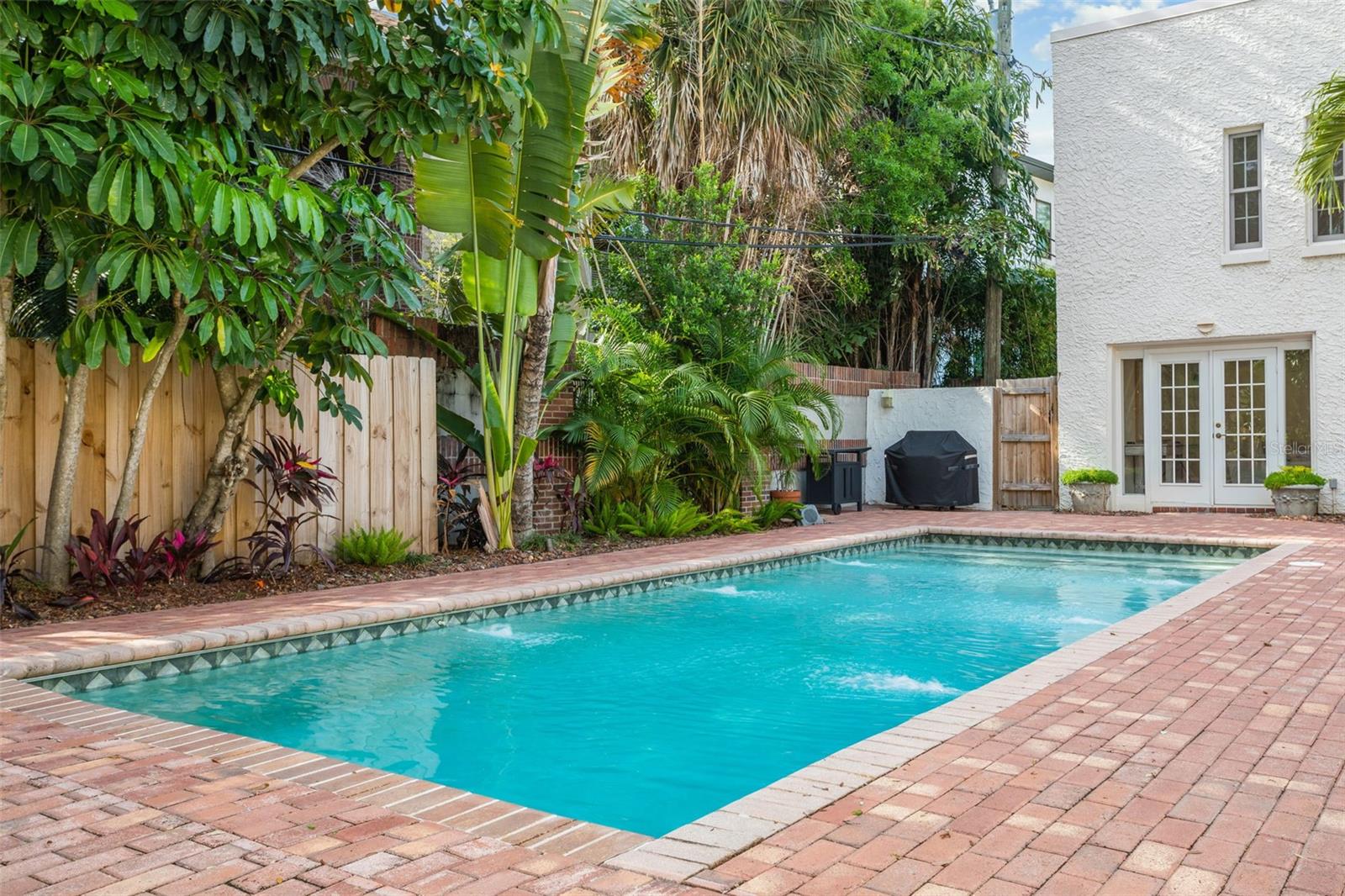 54 AEGEAN AVE, TAMPA, FL, 33606