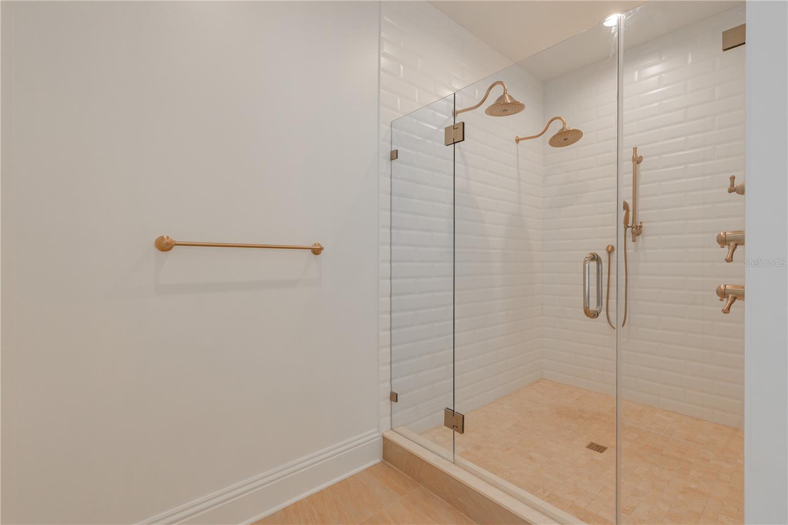 54 AEGEAN AVE, TAMPA, FL, 33606