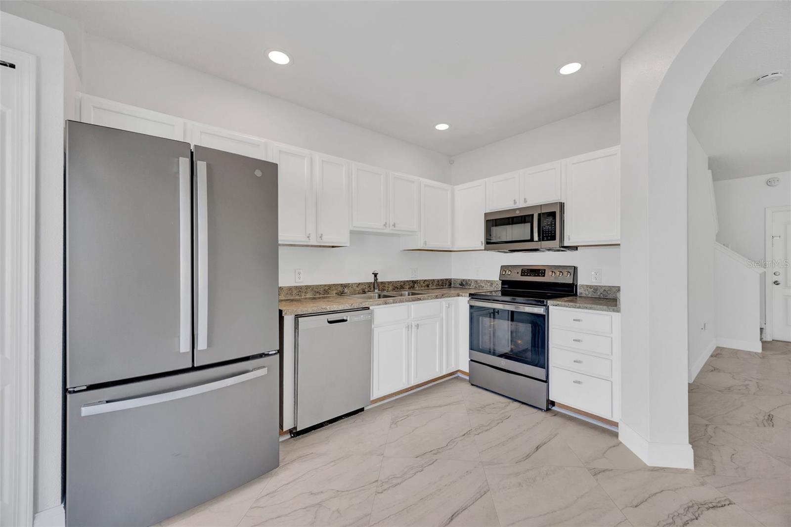 12645 EVINGTON POINT DR, RIVERVIEW, FL, 33579