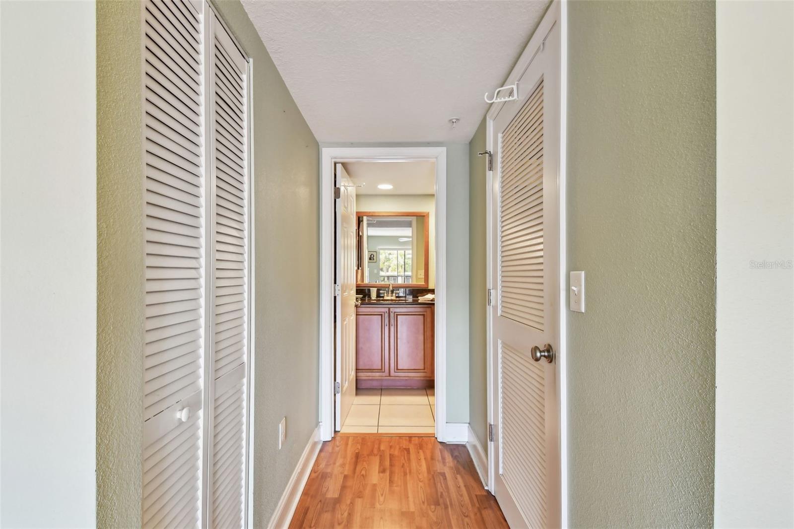 2595 COUNTRYSIDE BLVD #8-305, CLEARWATER, FL, 33761