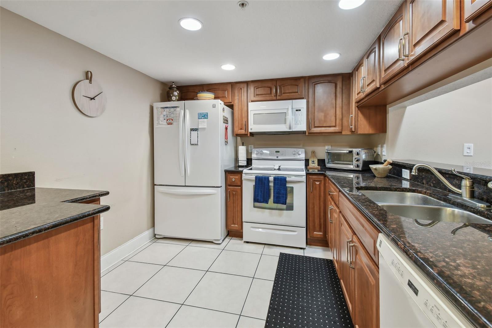 2595 COUNTRYSIDE BLVD #8-305, CLEARWATER, FL, 33761