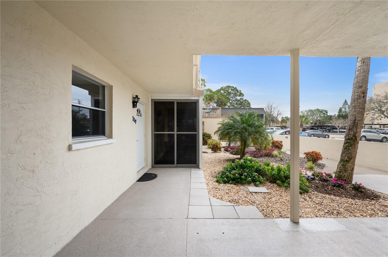 528 BARCELONA AVE #114, VENICE, FL, 34285