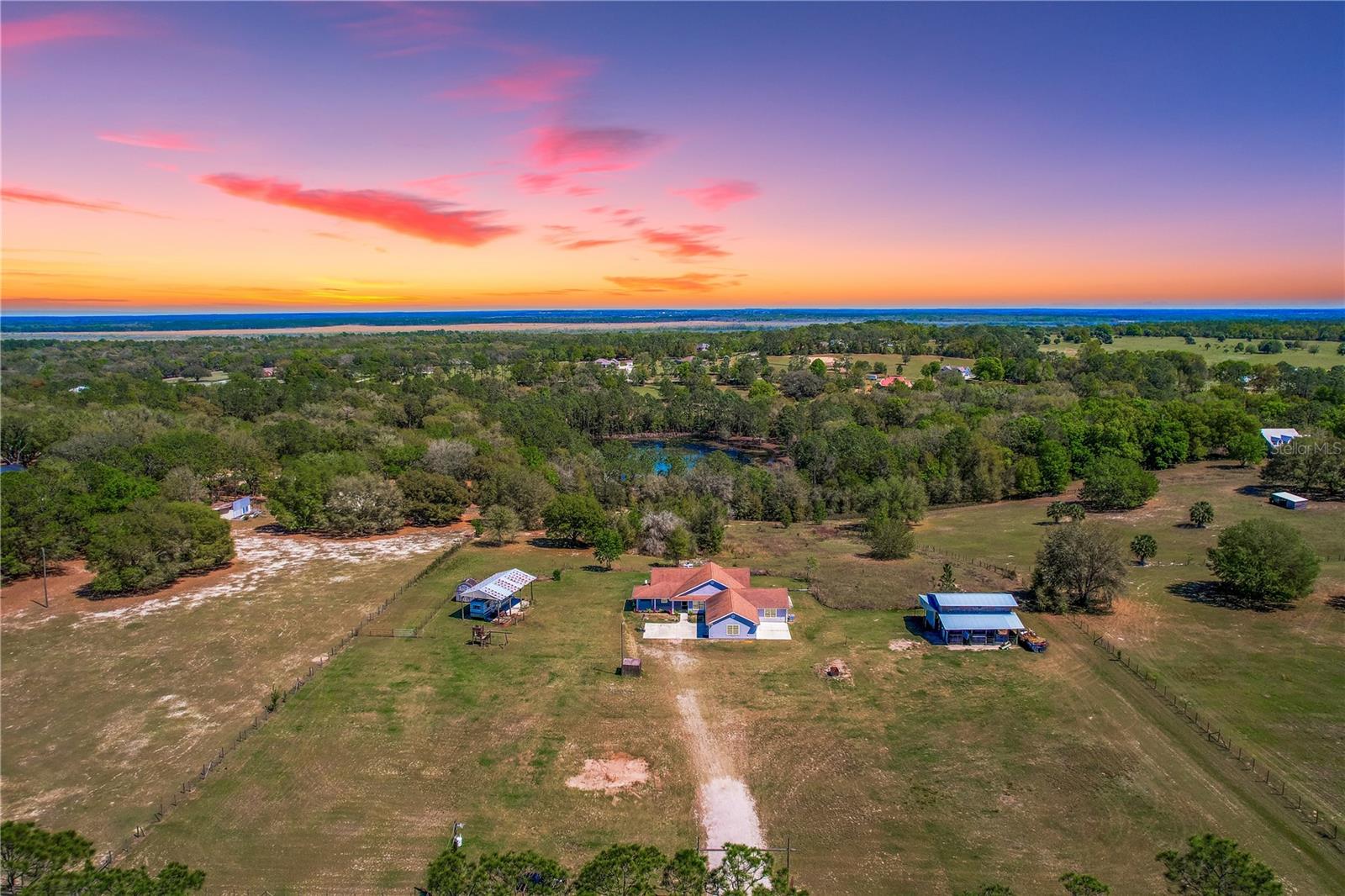 41636 OUTLAW LN, WEIRSDALE, FL, 32195