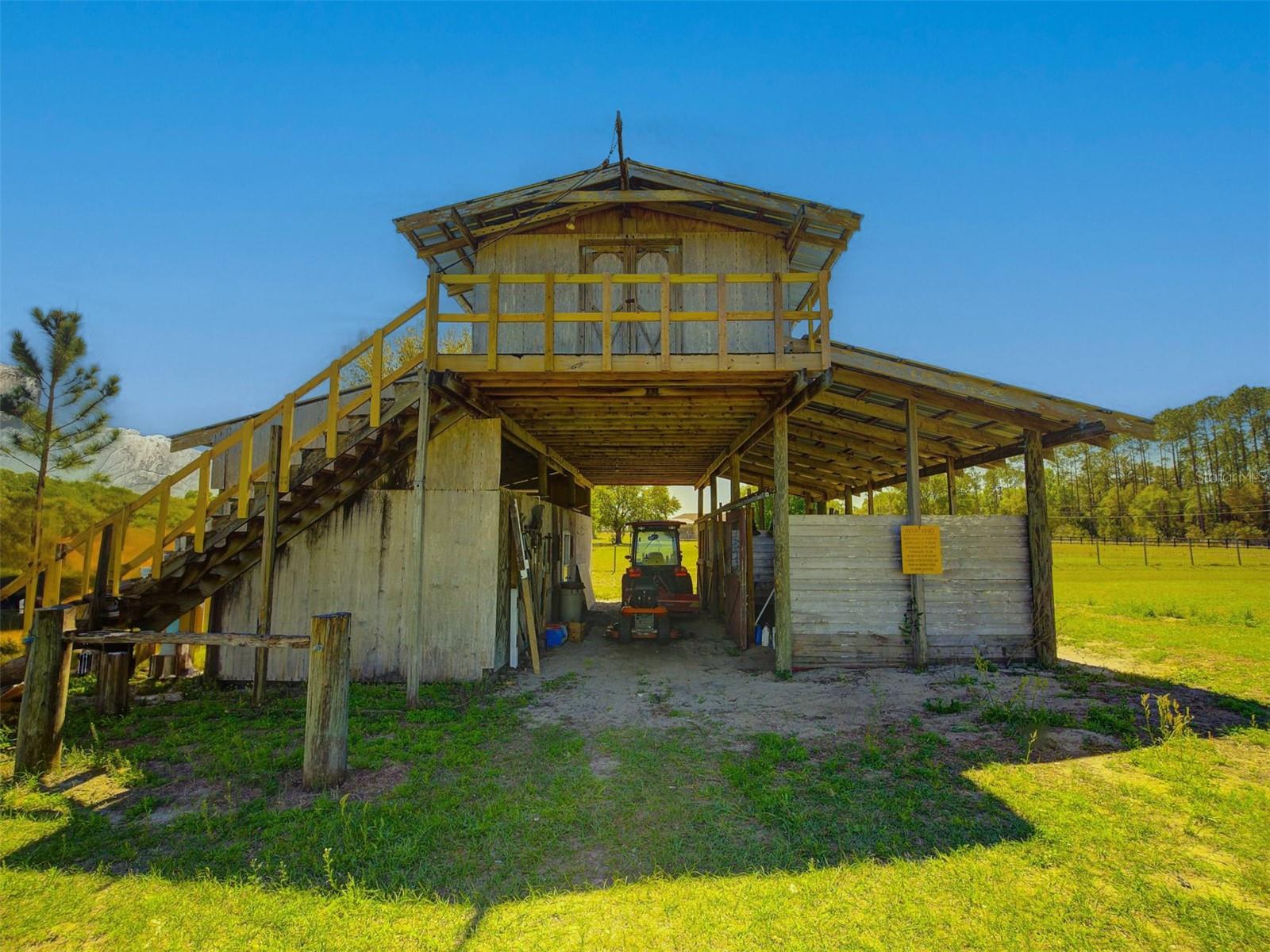 41636 OUTLAW LN, WEIRSDALE, FL, 32195