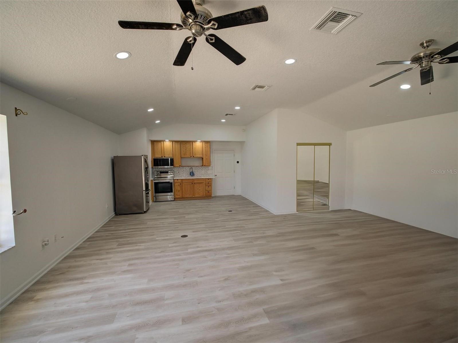 41636 OUTLAW LN, WEIRSDALE, FL, 32195