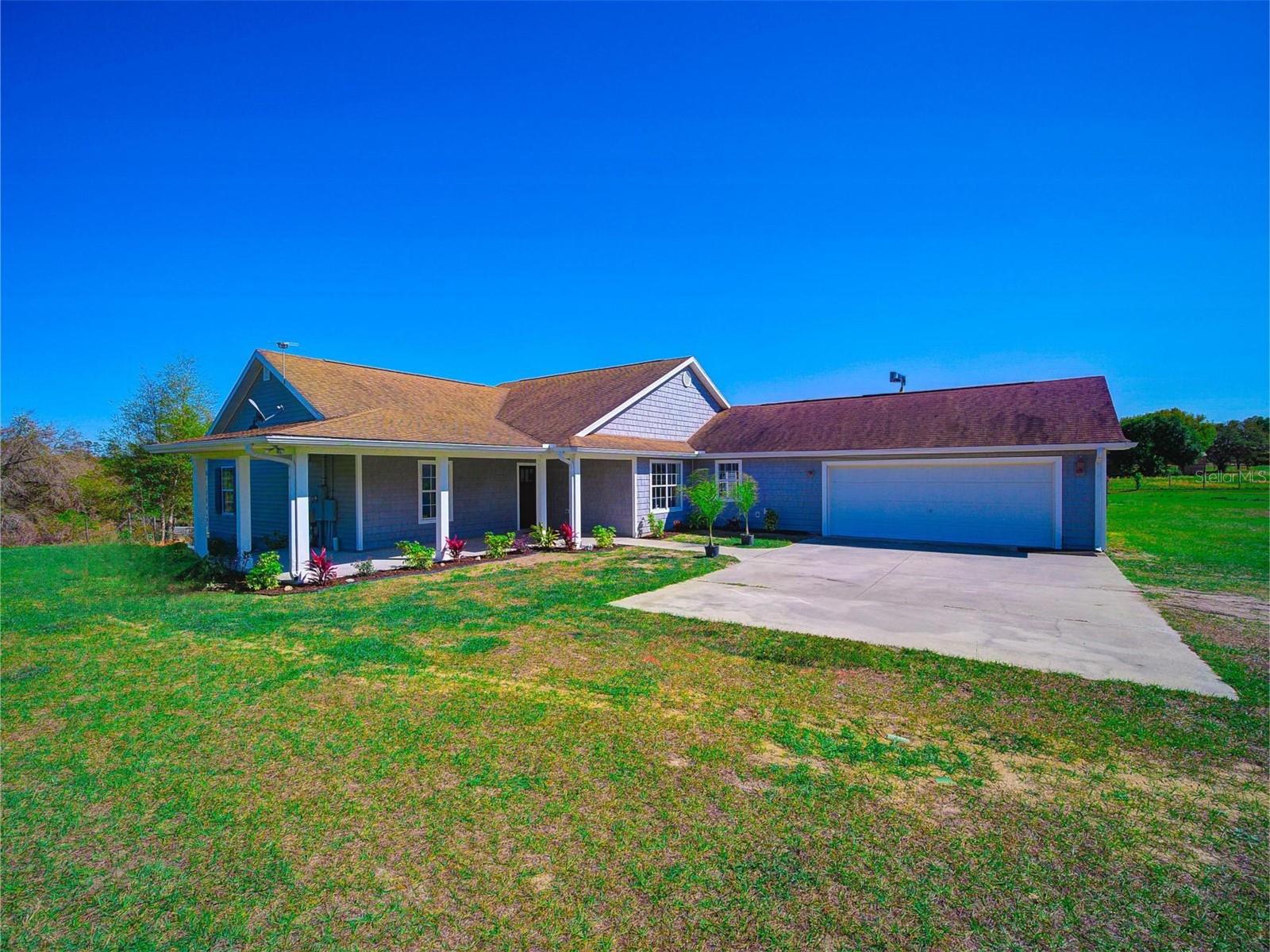 41636 OUTLAW LN, WEIRSDALE, FL, 32195