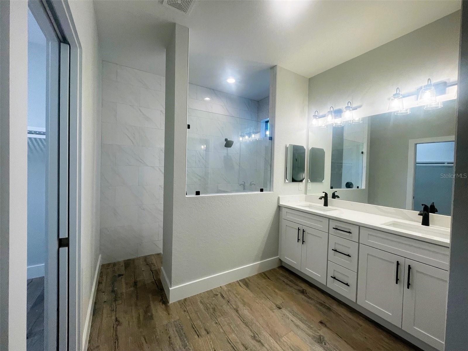 220 JENNIFER DR, ROTONDA WEST, FL, 33947