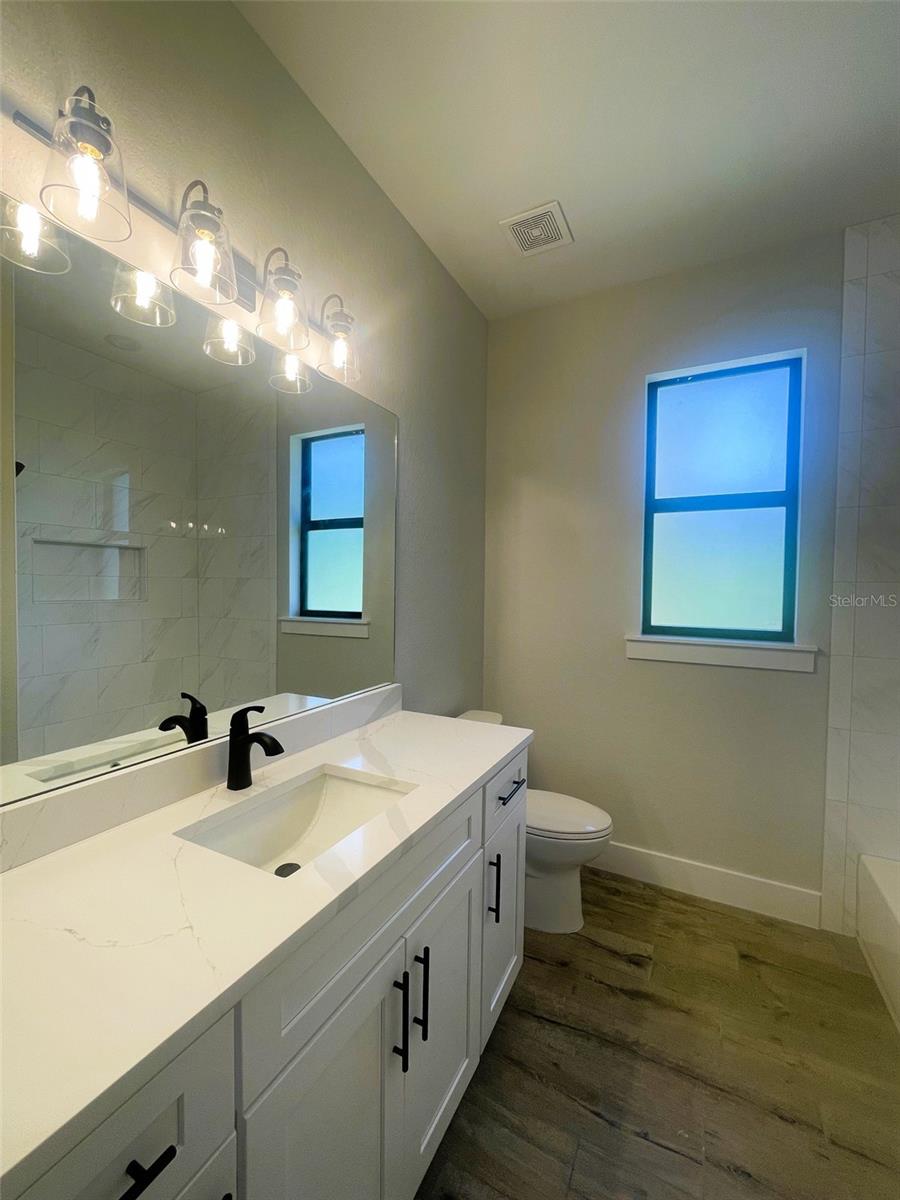 220 JENNIFER DR, ROTONDA WEST, FL, 33947