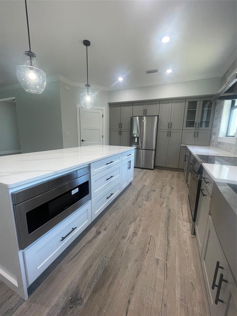 220 JENNIFER DR, ROTONDA WEST, FL, 33947