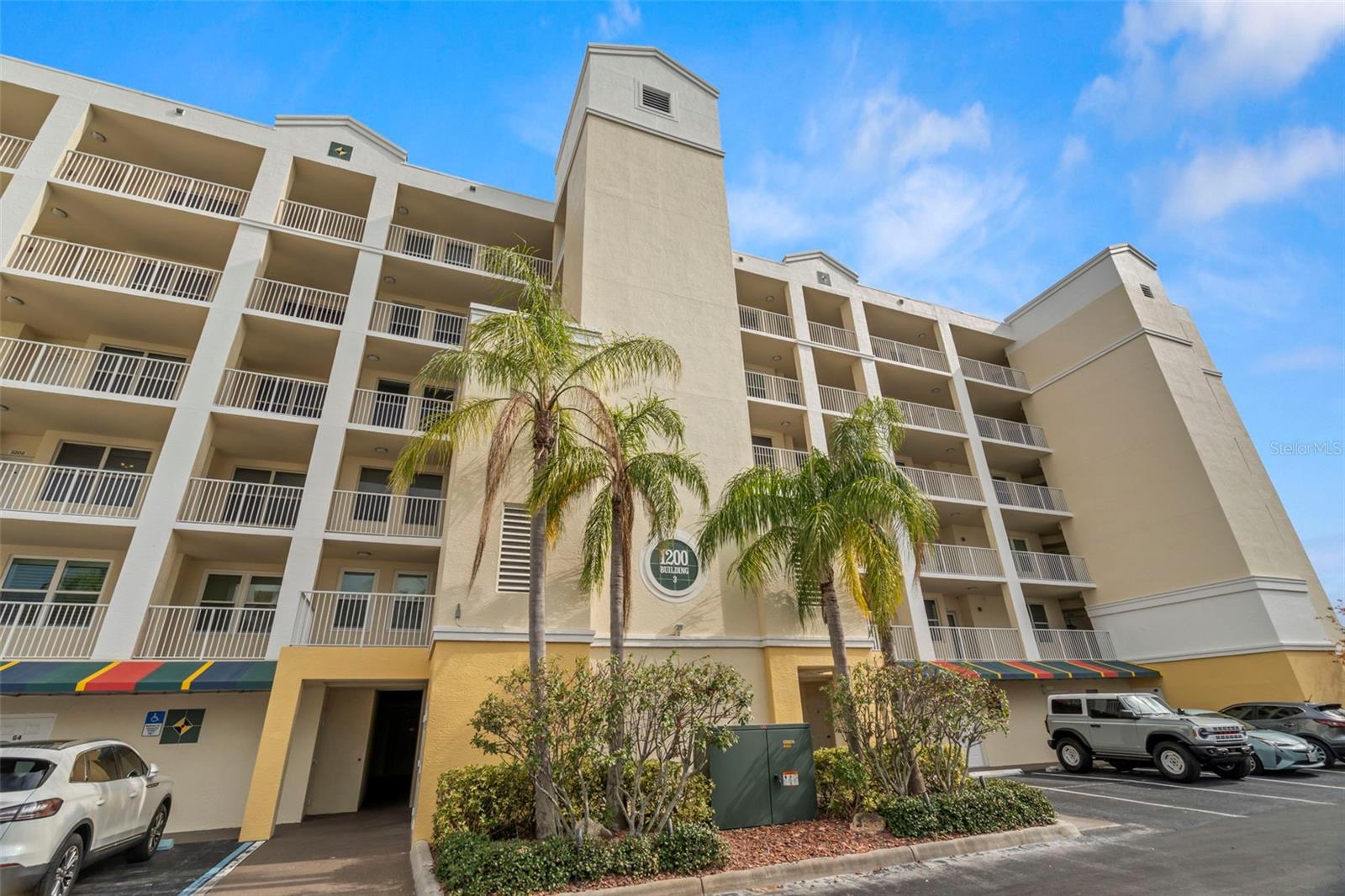 1200 COUNTRY CLUB DRIVE DR #3303, LARGO, FL, 33771