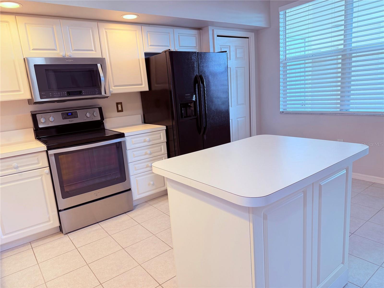 1200 COUNTRY CLUB DRIVE DR #3303, LARGO, FL, 33771