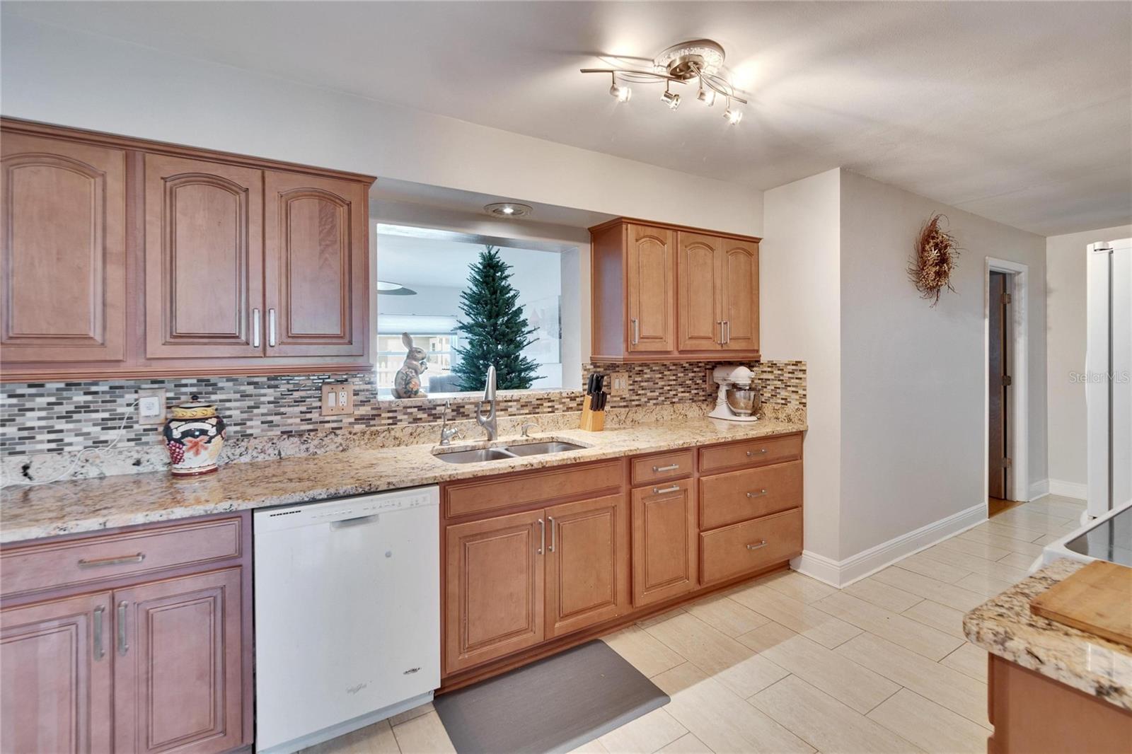 1503 ARROWHEAD DR, SUN CITY CENTER, FL, 33573